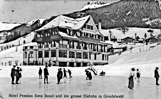 Jedem Hotel seine Eisbahn, hier bei der Pension Villa Sans Souci, dem damals zweitteuersten Hotel Grindelwalds, bei der heutigen Katholischen Kirche.